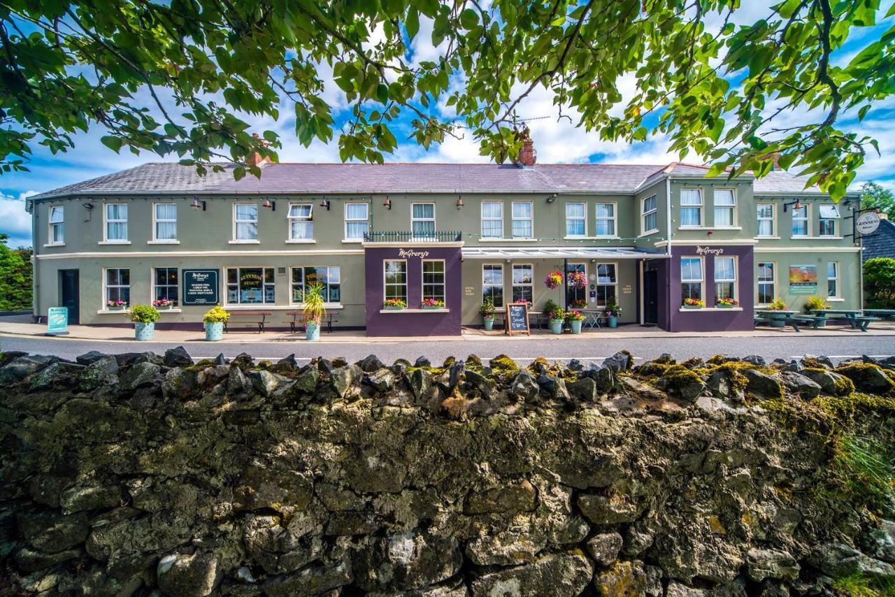 Mcgrory'S Hotel Culdaff Buitenkant foto