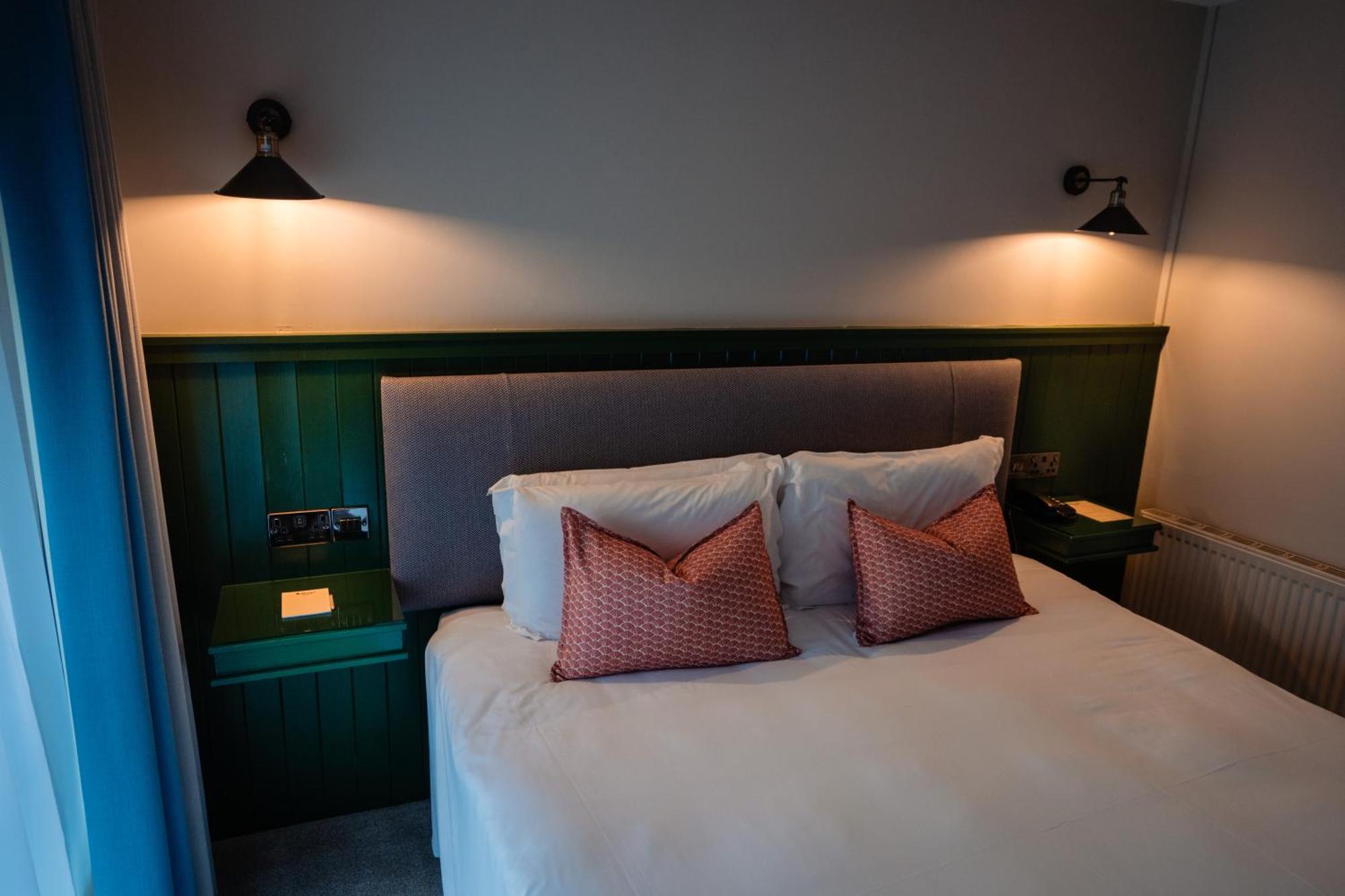 Mcgrory'S Hotel Culdaff Buitenkant foto