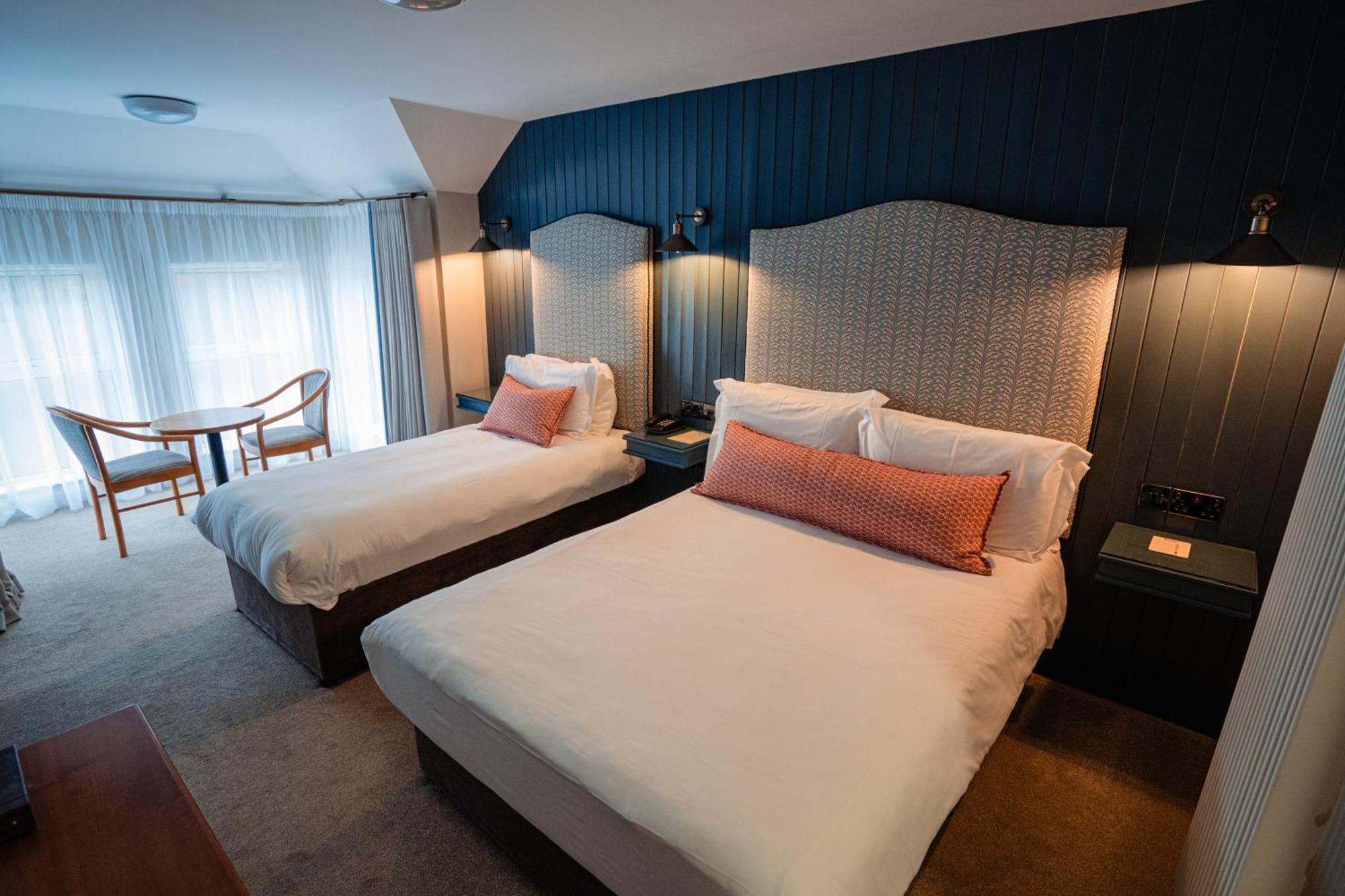 Mcgrory'S Hotel Culdaff Buitenkant foto