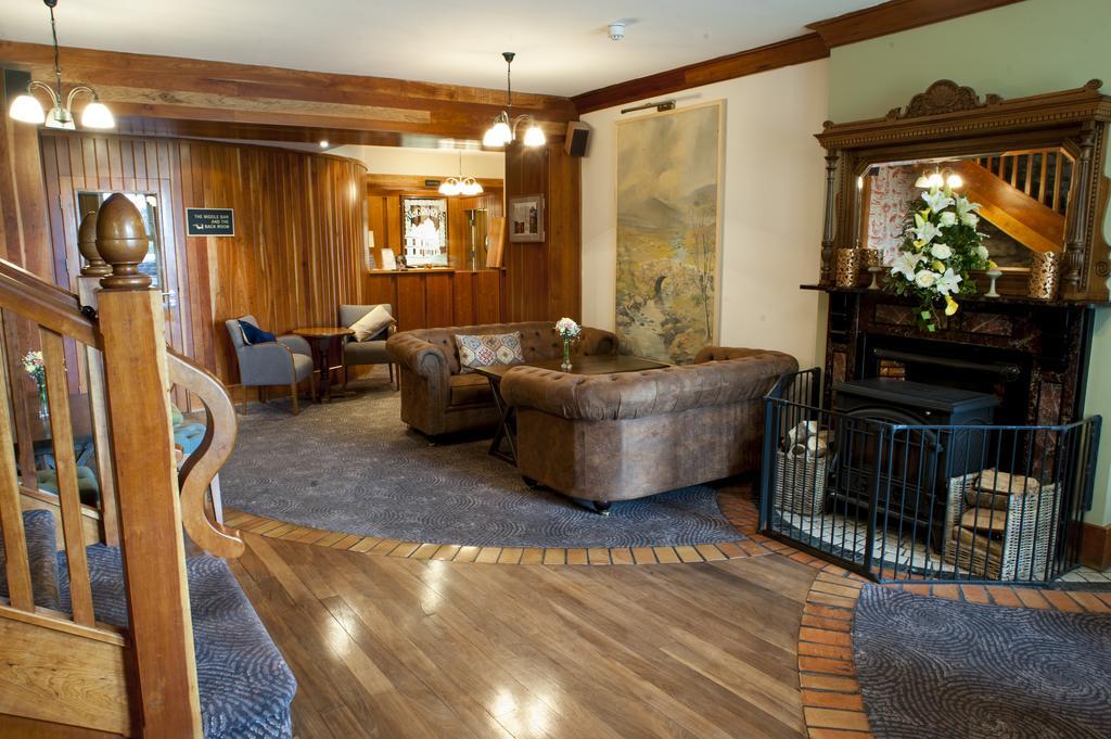Mcgrory'S Hotel Culdaff Buitenkant foto